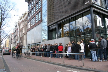 Private Tour: Anne Frank Amsterdam Walking Tour Including Skip-the-Line Anne Frank House Ticket