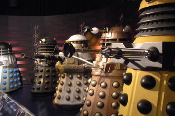 Private Tour: 'Doctor Who' Cardiff TV Locations From London by Black Cab