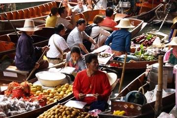 Private Tour: Floating Markets and Rose Garden Cultural Center Day Trip from Bangkok