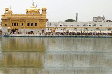 Private Tour: Golden Temple, Jallianwala Bagh and Evening Wagah Border Beating Retreat Ceremony Private Tour: Golden Temple, Jallianwala Bagh and Evening Wagah Border Beating Retreat Ceremony