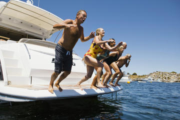 Private Tour: Lake Tahoe Sightseeing or Sunset Cruise