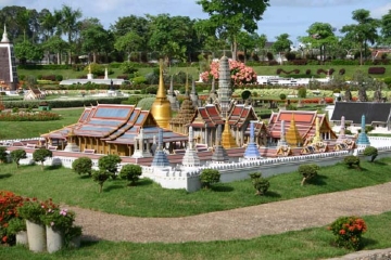 Private Tour of Mini Siam Pattaya