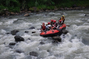 Private Tour of Progo River Rafting and Borobudur Temple Complex