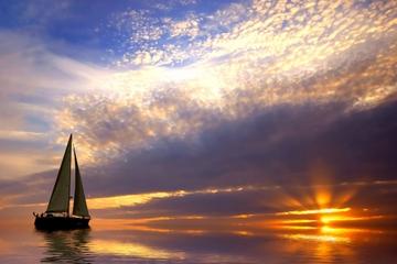 Private Tour: Romantic Sailing Trip from Barcelona