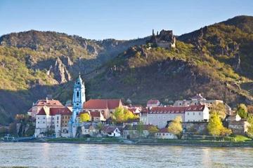 Private Tour: Wachau Valley Tour and Wine Tastings from Vienna