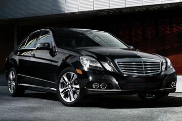 Private Transfer: From Budapest to Prague in a Luxury Car