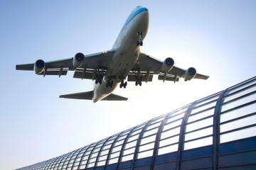 Private Transfer: Hotel to Mumbai Airport