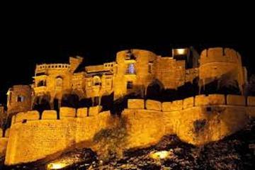 Private Transfer: Jodhpur Airport, Railway/Bus Station or Hotels to Jaisalmer Hotels