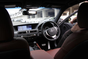 Private Transfer: Kuala Lumpur International Airport to Hotel