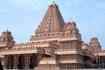 Private Walking Tour: South Delhi Heritage including Qutub Minar and Mehrauli Archaeological Park
