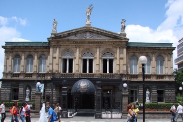 San Jose Super Saver: City Sightseeing plus Traditional Music and Dance Show with Dinner