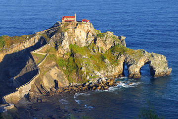 San Juan de Gaztelugatxe and Wine Cellar Private Tour from Bilbao