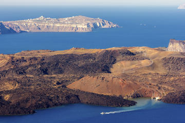 Santorini Volcano Cruise Including Hot Springs, Thirasia and Optional Oia Sunset
