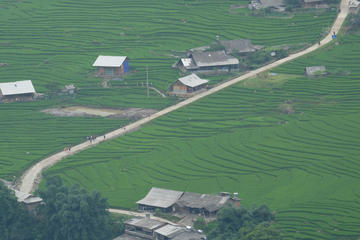 Scene Sapa Hiking Tour