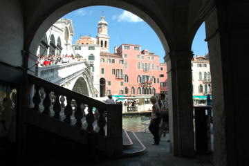 Secret Venice Walking Tour and Gondola Ride