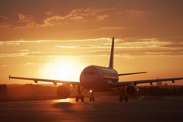 Shared Arrival Transfer: Santorini Airport to Hotel or Cruise Port