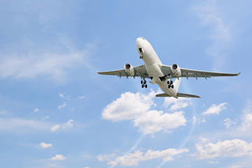 Shared Departure Transfer: Antigua Hotels to Guatemala City Airport