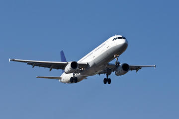Shared Departure Transfer: Costa del Sol Hotels to Malaga Airport