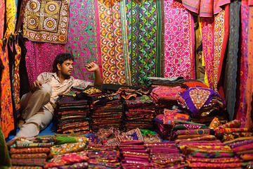 Shop until You Drop Jaipur Shopping Half-Day Tour