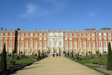 Skip the Line: Hampton Court Palace Tickets