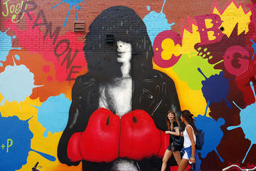 Small-Group Downtown Art in NYC Tour