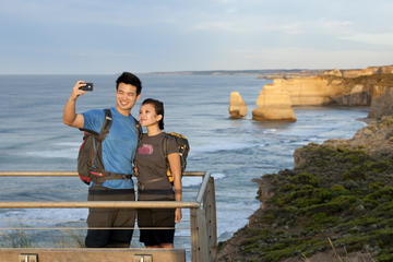Small-Group Great Ocean Road Tour with Eureka Skydeck and Edge Experience