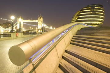 Small-Group Guided Photography Workshop of London by Night