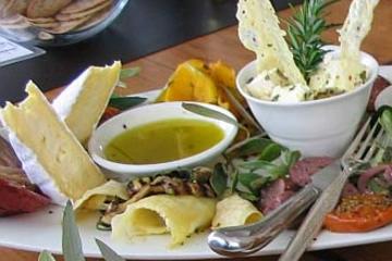 Small-Group Matakana Coast Food and Wine Tour from Auckland