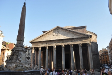 Small-Group Pantheon, Santa Maria on Via del Corso and Temple of Hadrian Tour in Rome