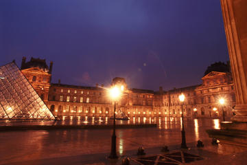 Small-Group Paris Night Photography Tour