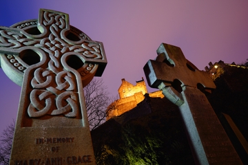 Small-Group Photography Walking Tour of Edinburgh
