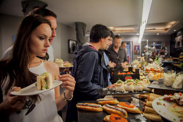 Small-Group Pintxos and Wine Tour in San Sebastián