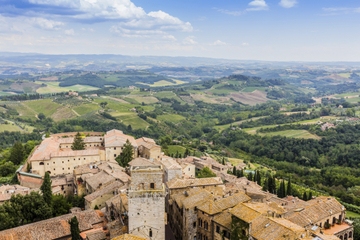 Small Group Pisa Day Trip to Siena, San Gimignano and Monteriggioni Including Wine Tasting