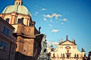 Small-Group Prague Walking Tour: Old Town, Wenceslas Square and Jewish Quarter