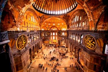Small-Group Walking Tour of Highlights in Istanbul
