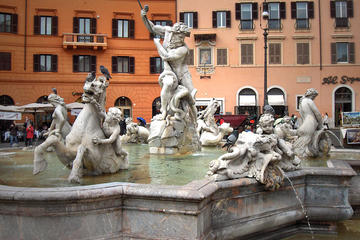 Squares and Talking Statues of Rome: walking off the beaten paths