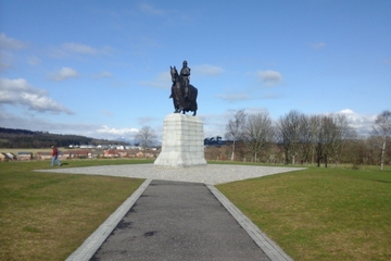 Stirling Castle, The Trossachs and Whisky Distillery Day Trip from Glasgow