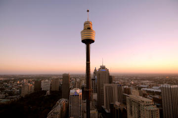 Sydney Shore Excursion: Sydney Tower Restaurant Buffet