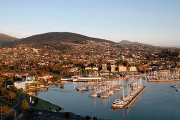 Tasmania Super Saver: Hobart Sightseeing Coach Tram Tour plus Port Arthur Tour