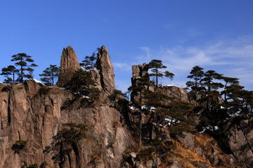Thee-Day Incredible Huangshan Mountain from Beijing