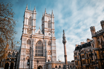 Time-Traveling Tour of London by Vintage Bus