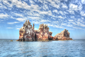 Todos Santos and Espiritu Santo Island Snorkel Expedition from Los Cabos