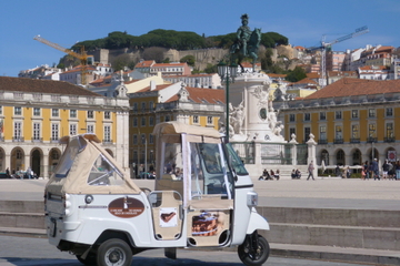 Tuk Tuk Sightseeing - Lisbon