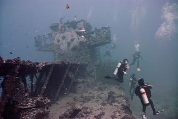 Two Tank Boat SCUBA Dive from Waikiki