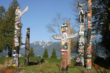 Vancouver City Walking Tour: Coal Harbour and Stanley Park