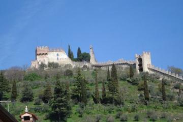 Veneto Hill Towns Small Group Day Trip from Venice
