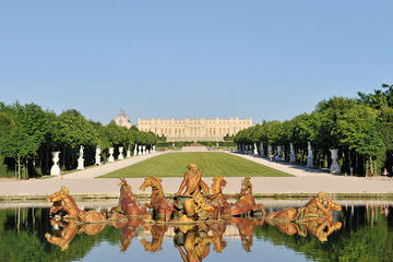 Versailles Full Day Tour from Paris : Versailles castles, Marie Antoinette Estate, Trianons