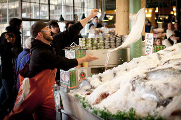 Viator Exclusive: Early-Access Food Tour of Pike Place Market