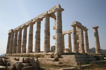Viator Exclusive: Private Tour from Athens to Cape Sounion with meal at Vouliagmeni