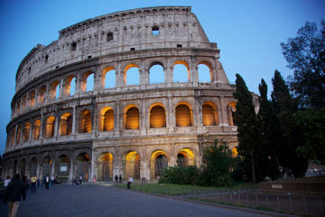 Viator VIP: Exclusive Rome Rooftop Dinner and Colosseum Night Tour Including Underground Chambers